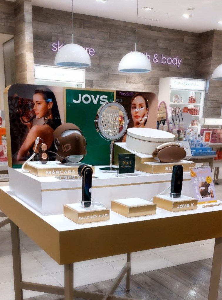 Mostrador de la marca en importante Tienda Departamental